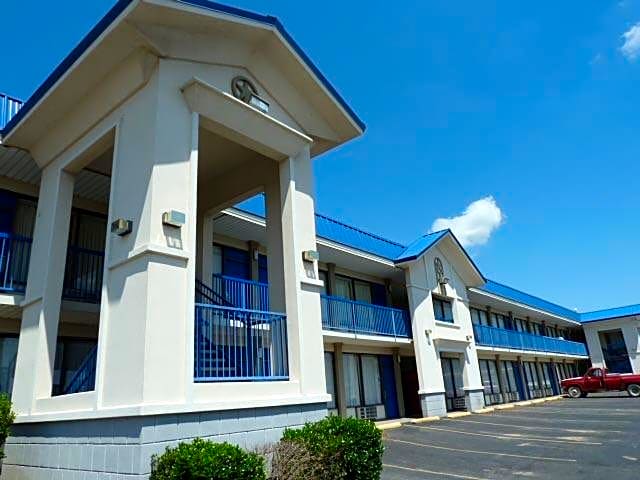 Americas Best Value Inn Hillsboro