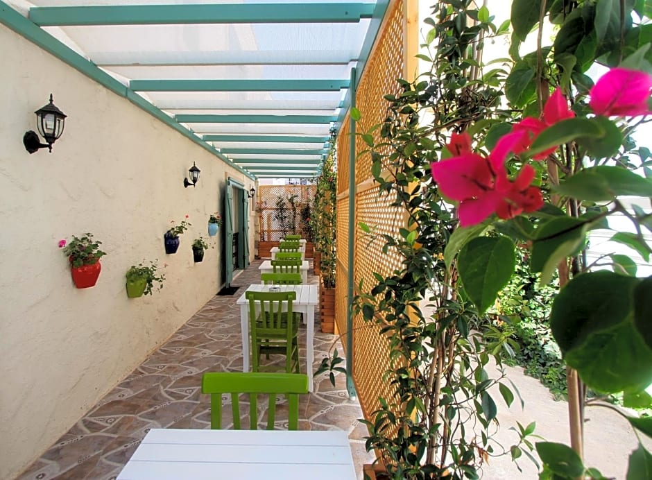 Alya Mou Butik Hotel