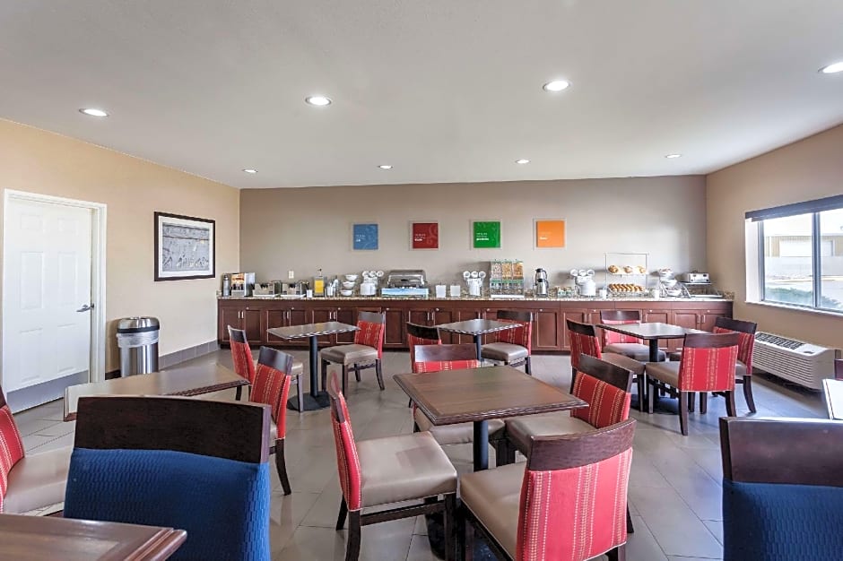 Comfort Suites Lincoln North