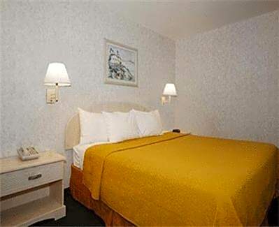 King Room - Non-Smoking