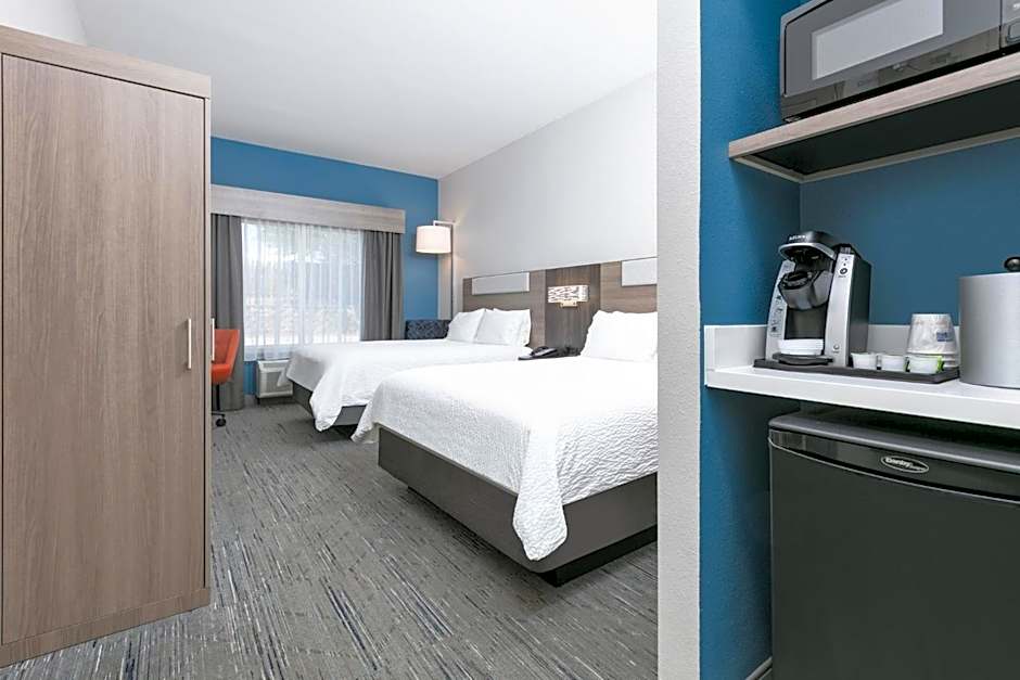 Holiday Inn Express Hotel & Suites Marshall By IHG