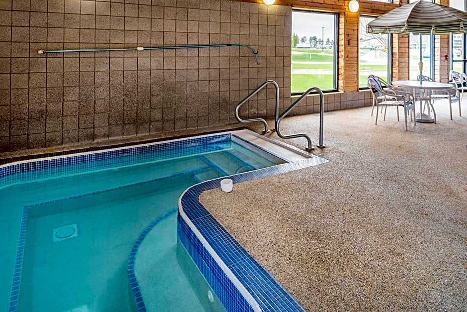 AmericInn by Wyndham Valley City - Conference Center