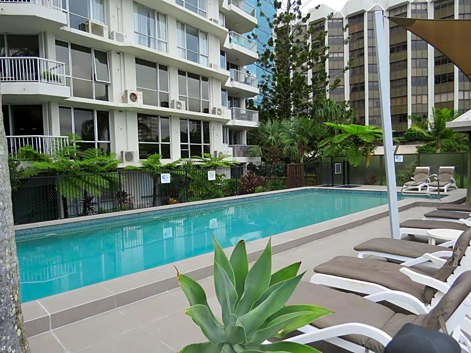 Moorings On Cavill Surfers Paradise