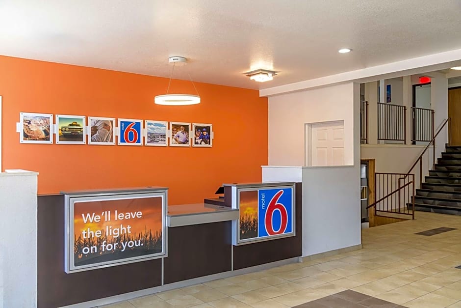 Motel 6-Sedalia, MO