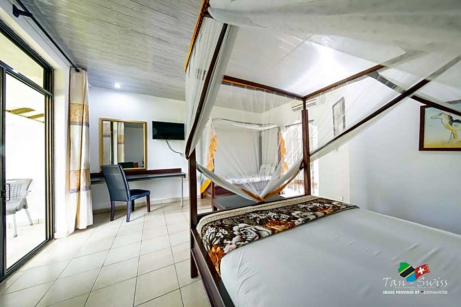 Tan-Swiss Lodge