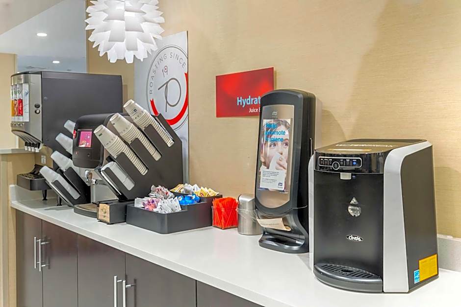 Best Western Plus New Englander