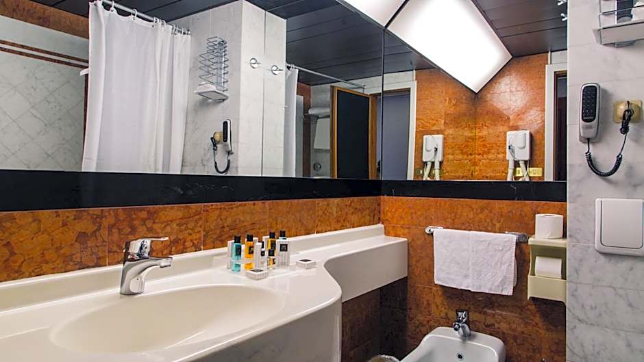 Grand Hotel Excelsior'S