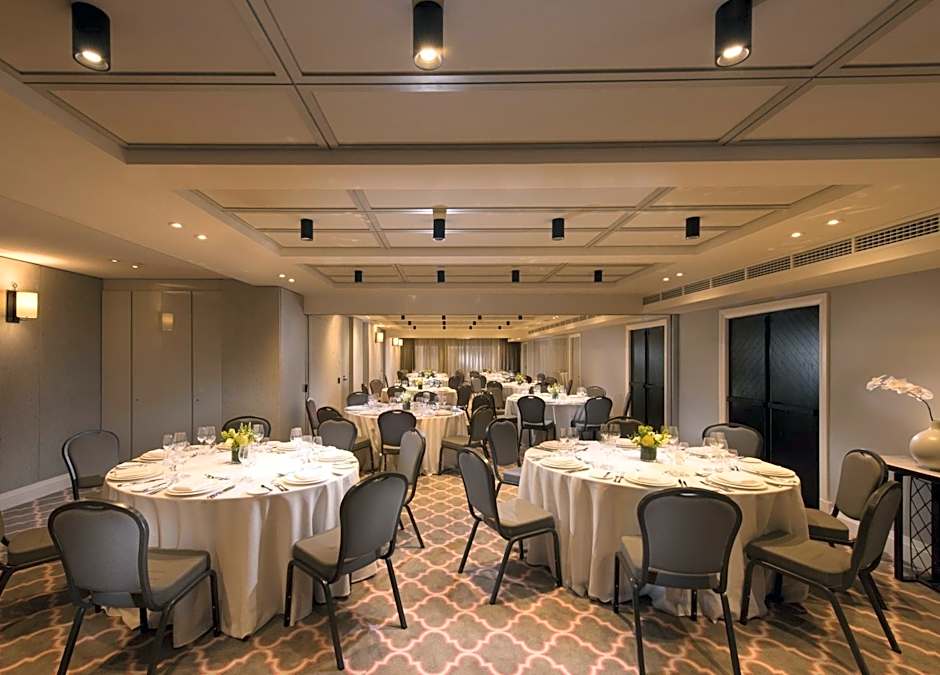 Mayfair Hotel Adelaide by IHG