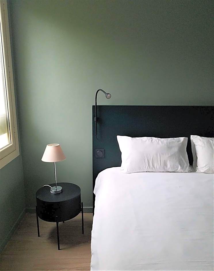 Brit Hotel Marseille Aéroport - A&S