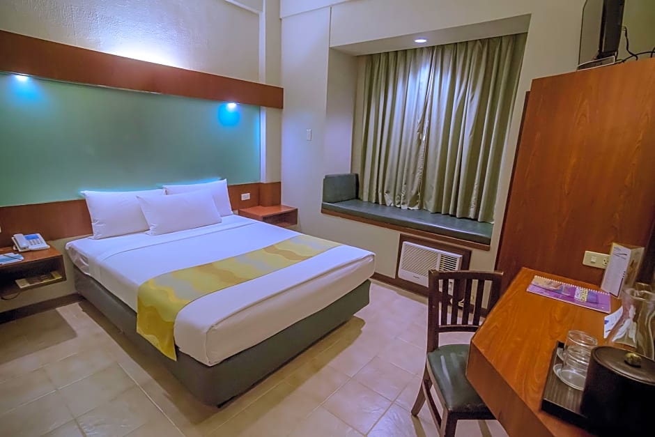 Microtel by Wyndham Tarlac