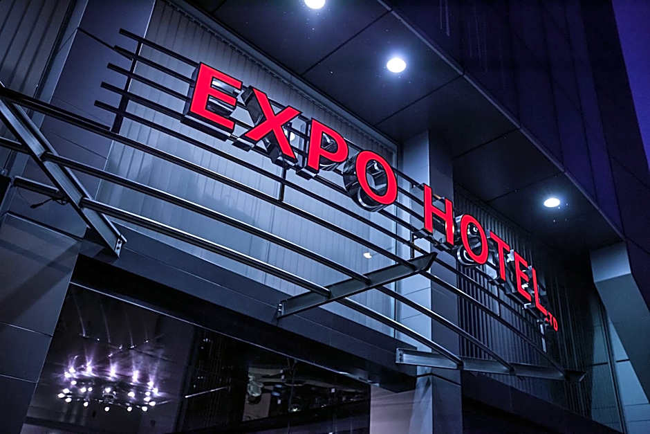 Expo Hotel