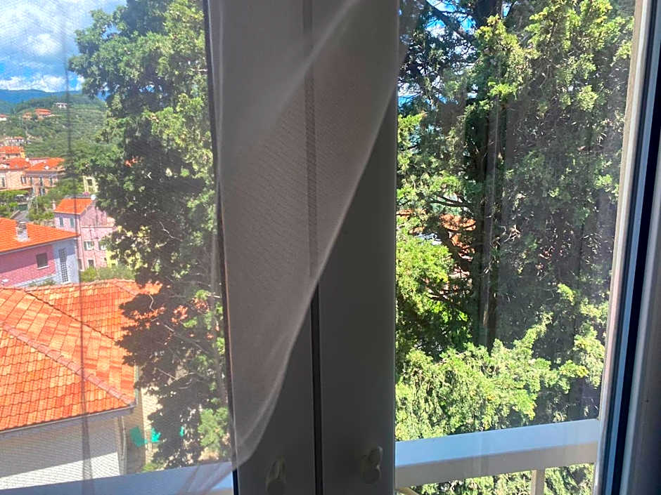 Finale Ligure Gorra Rooms Rosa di Mare vicino al mare lontano dal caos!