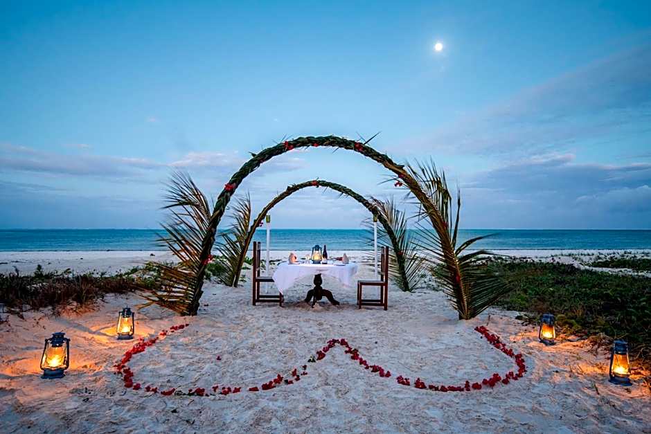 Hakuna Majiwe Beach Resort