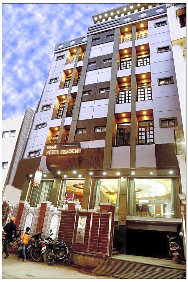 Hotel Four Season