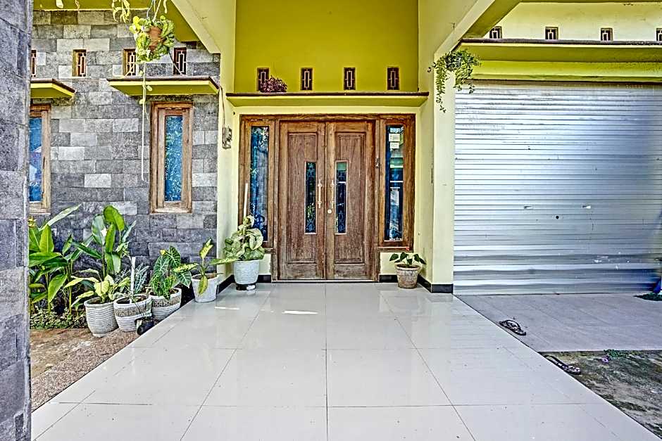 Hotel O Desa Wisata Alam Gosari (wagos)