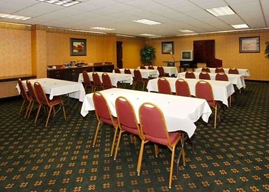 Quality Inn & Suites Tarboro - Kingsboro