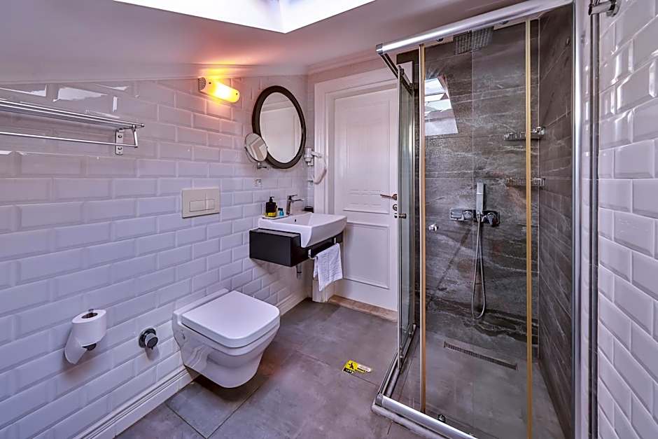 Lale Hotel