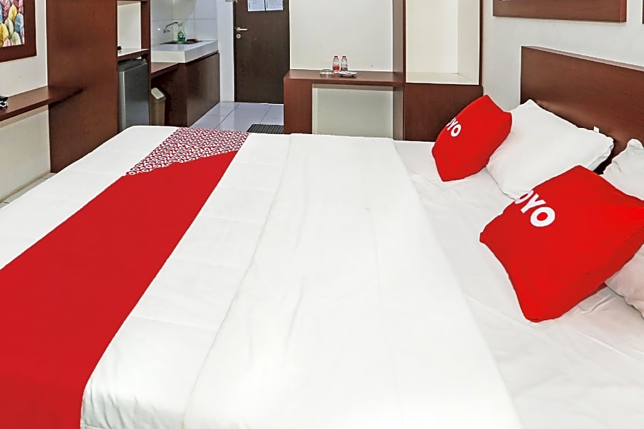 OYO 92317 Apartment Riverview By Alima View