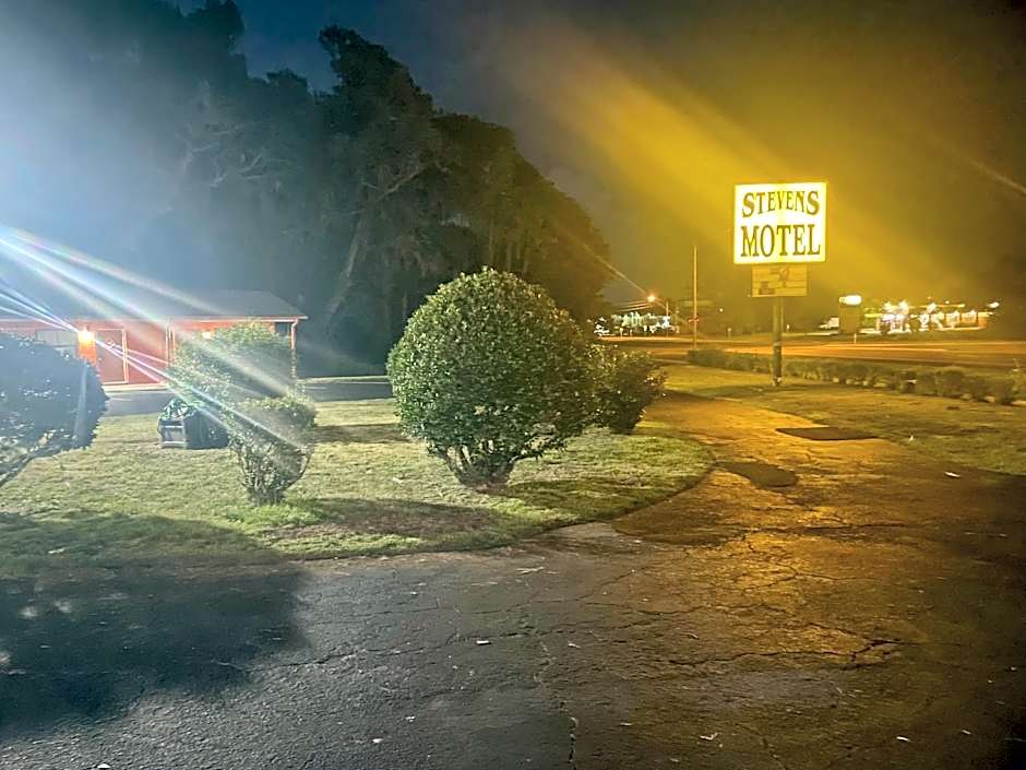 Steven Motel