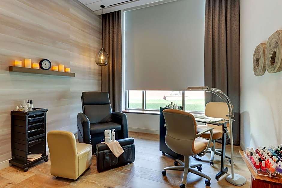 The Chattanoogan Hotel, Curio Collection By Hilton