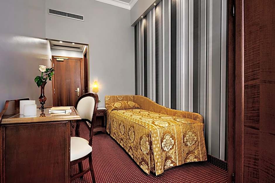 Hotel Pausania