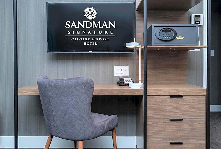 Sandman Signature Calgary Airport Hotel