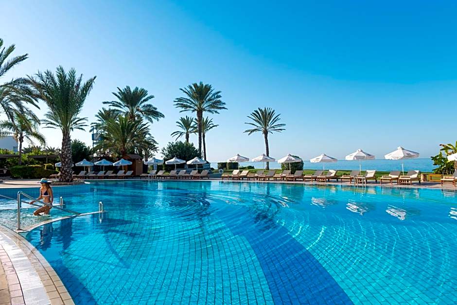 Constantinou Bros Athena Beach Hotel