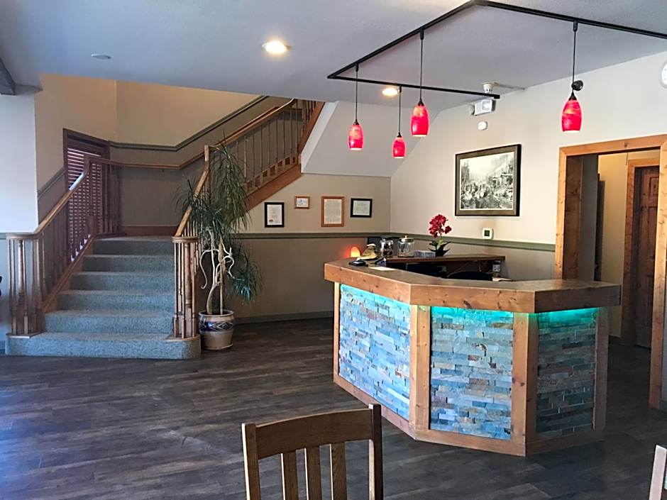 Timber Lodge Inn