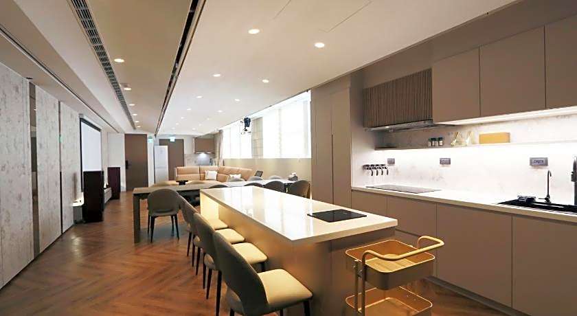 Calligraphy Greenway Hotel