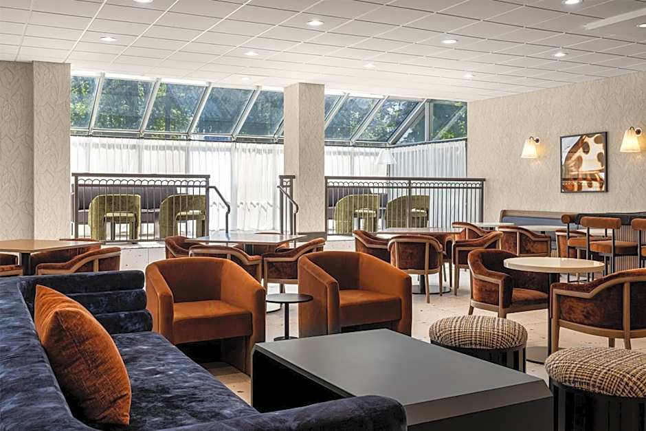 Embassy Suites by Hilton Cincinnati Northeast Blue Ash