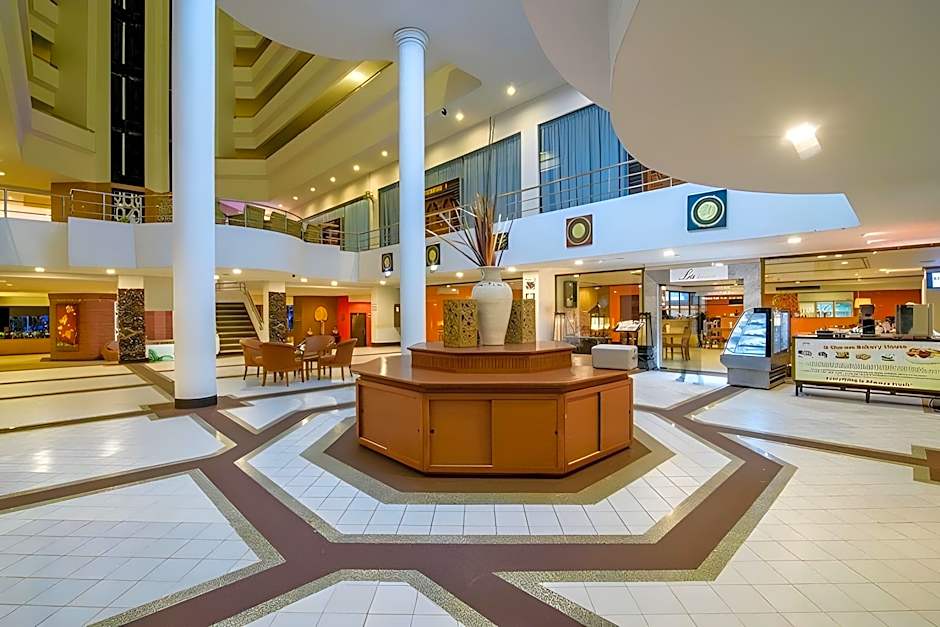 Golden Beach Cha-Am Hotel