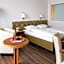 Spa & Wellnesshotel Bad Alexandersbad - Fichtelgebirge by Belvilla