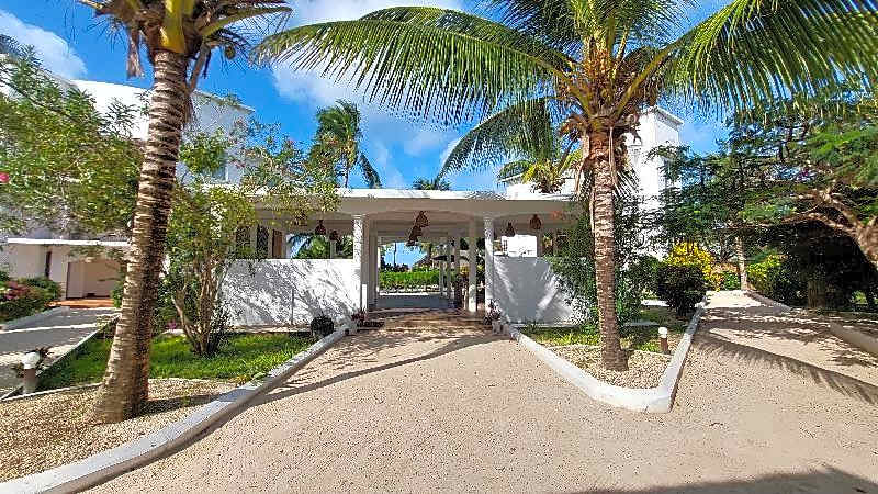 Albatross Ocean View Hotel