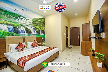 Goroomgo Karan Residency Amritsar