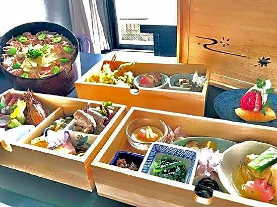 Keikoku Bettei Mochinoki
