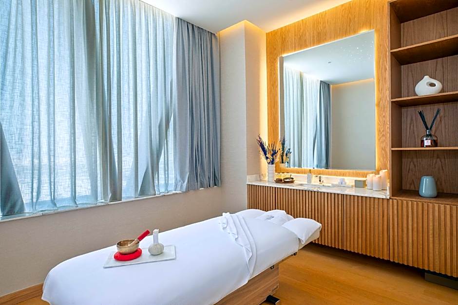 AlRayyan Hotel Doha - Curio a collection by Hilton