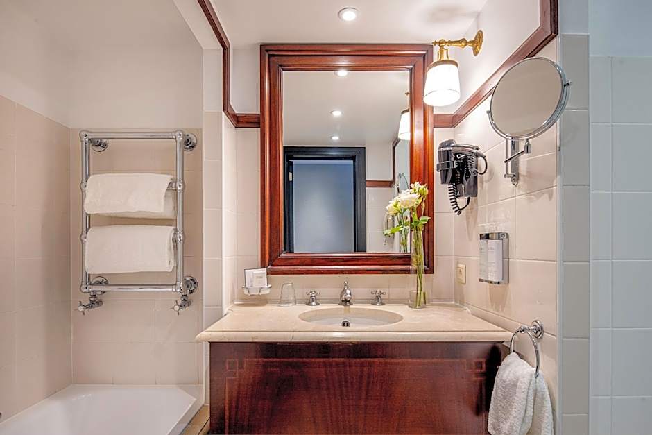 Hotel Barsey by Warwick