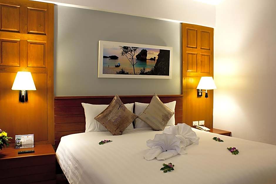 On Hotel Phuket