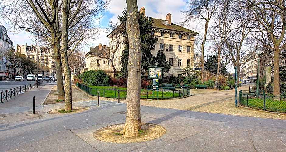 Hotel Du Midi Paris Montparnasse