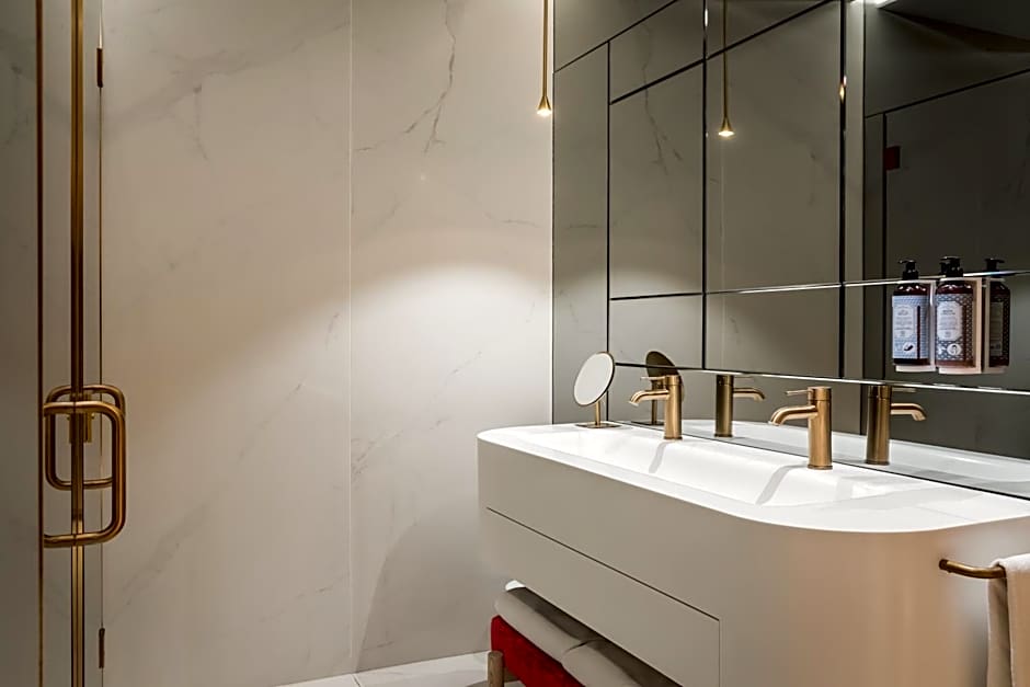 45 Times Barcelona Hotel