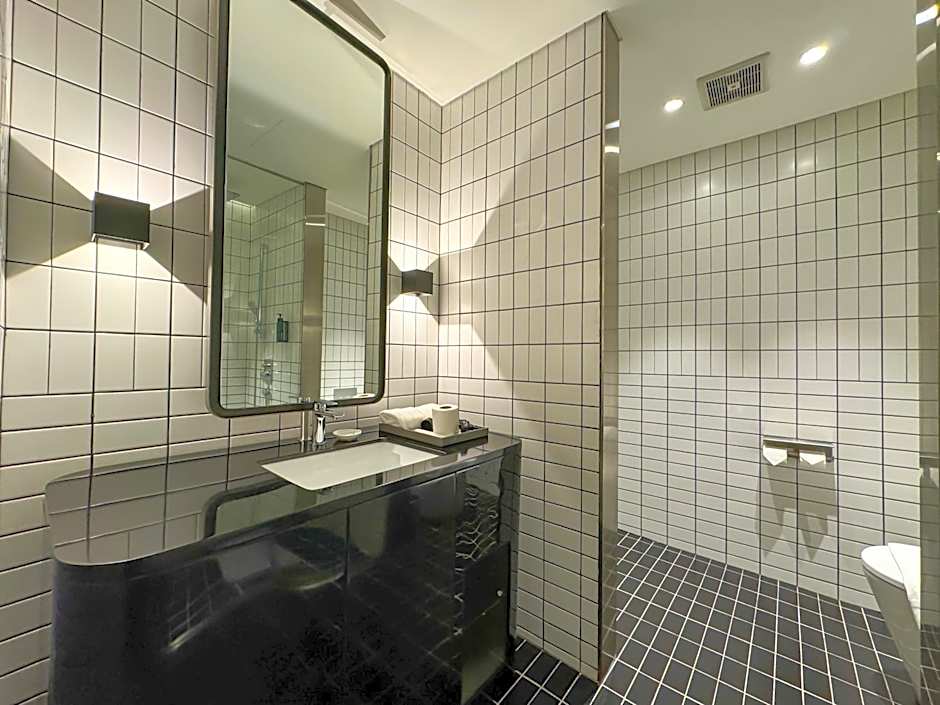 The Upper House, Batu Kawan