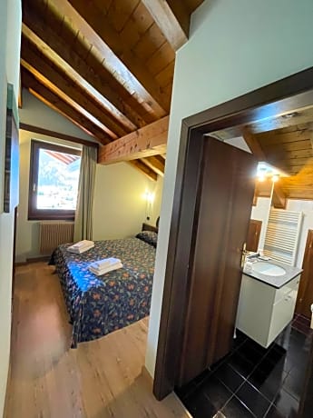 Economy Double or Twin Room