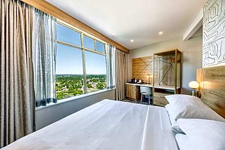 Tower King Cityview Room