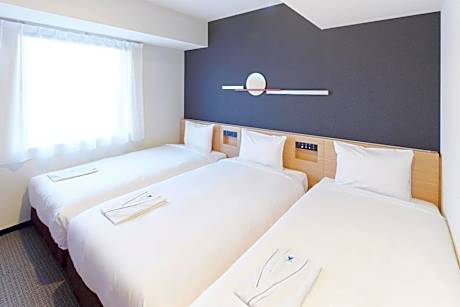 Triple Room - Non-Smoking