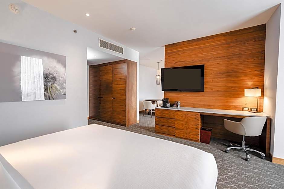 DoubleTree by Hilton Mexico City Santa Fe