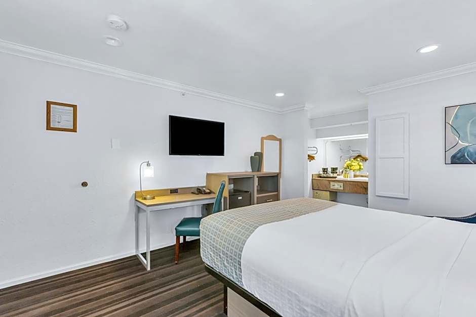 Napa Valley Hotel & Suites