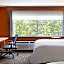 Holiday Inn Express Hotel & Suites Woodbridge By IHG