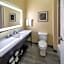 La Quinta Inn & Suites by Wyndham Houston New Caney
