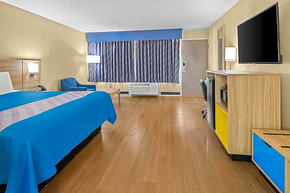 Days Inn by Wyndham Lafayette Near Lafayette Airport