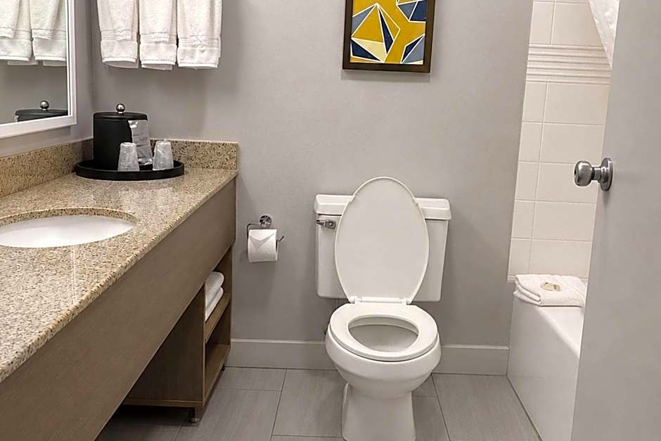 Comfort Inn & Suites Johnson City - Binghamton